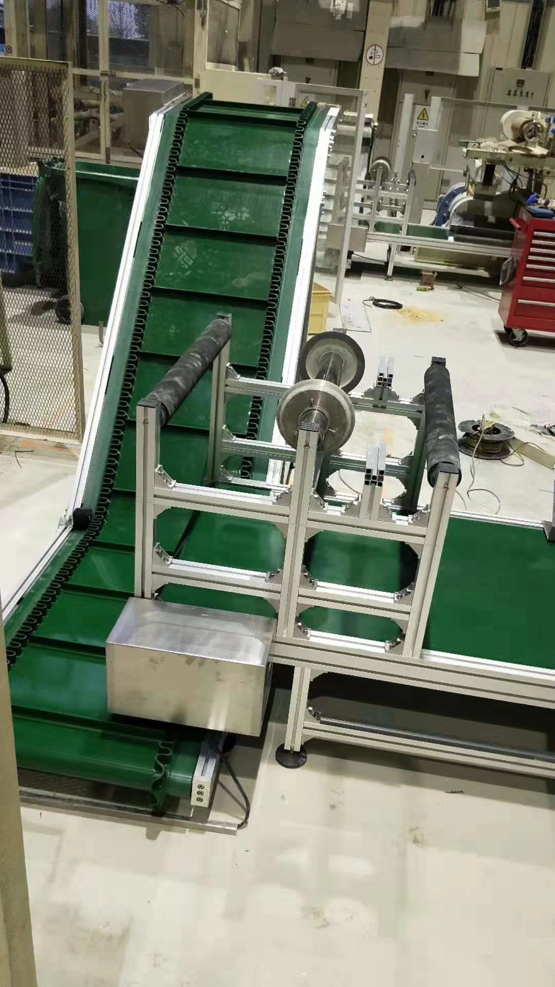 濟寧帶式輸送機.jpg 濟寧帶式輸送機.jpg